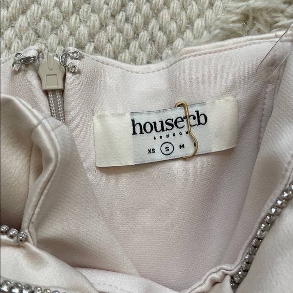 New House Of CB Ariella Satin Dress - Picture 6 of 6